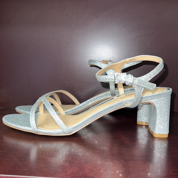 Jewel Badgley Mischka Omari Silver Glitter Party Wedding Formal Block Heel - Picture 10 of 15
